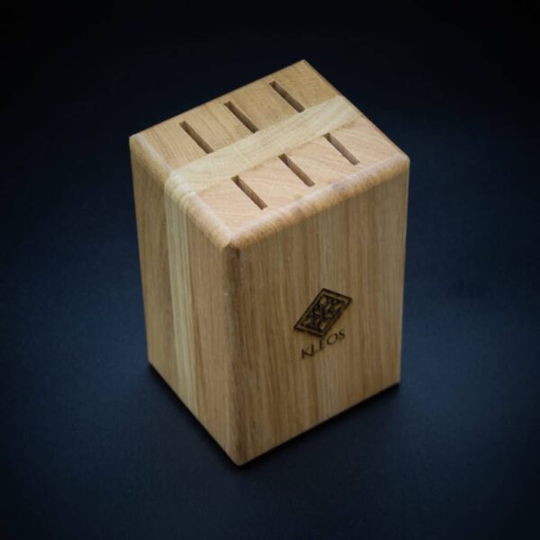 Bloc "cube" en chêne pour 6 couteaux de table